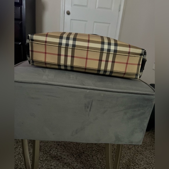 Burberry Handbag - Picture 3 of 8